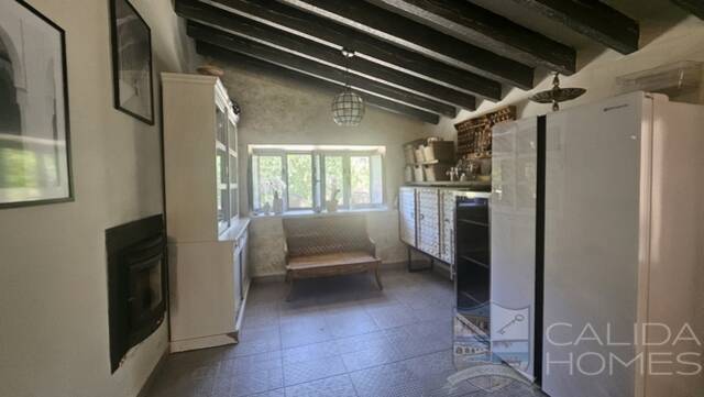 Casa Romance: Country house for Sale in Cantoria, Almería