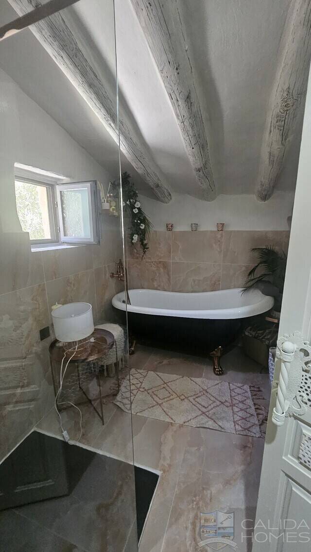 Casa Romance: Country house for Sale in Cantoria, Almería