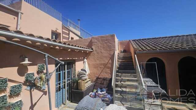 Country house in Cantoria, Almería