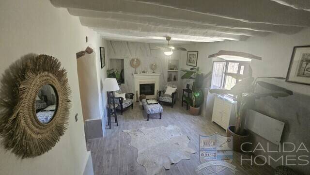 casa chic: Country house for Sale in Cantoria, Almería