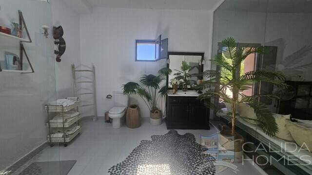 casa chic: Country house for Sale in Cantoria, Almería