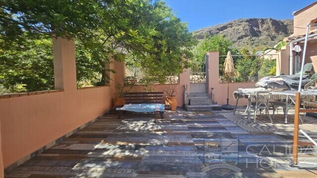 casa chic: Country house for Sale in Cantoria, Almería