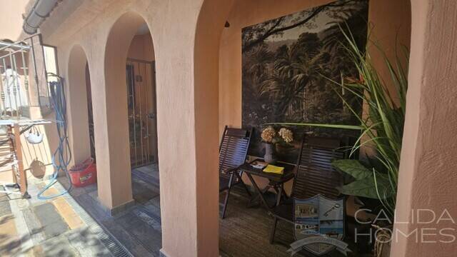casa chic: Country house for Sale in Cantoria, Almería