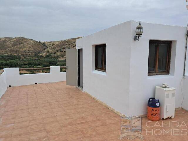 Town house in Albanchez, Almería