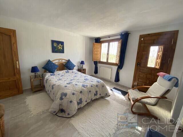 Villa Del Carmen: Villa for Sale in Somontin, Almería