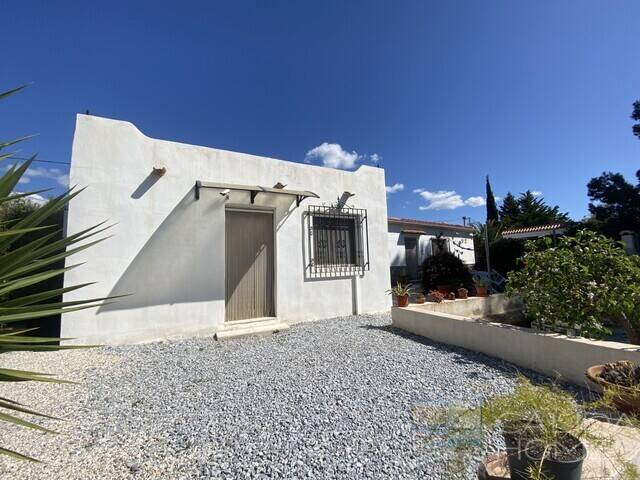 Villa Del Carmen: Villa for Sale in Somontin, Almería