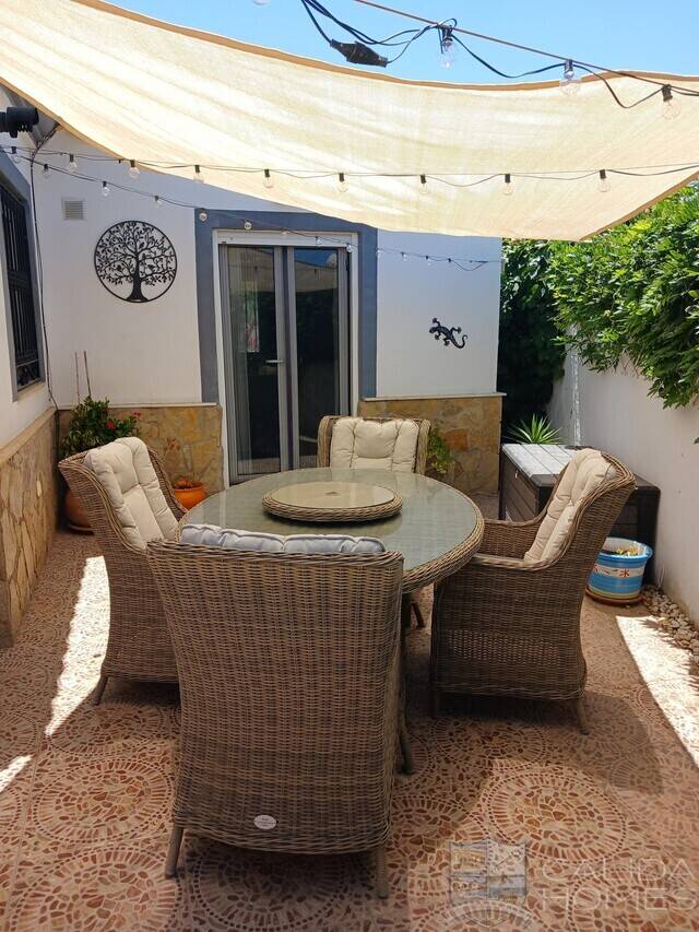 Villa Alegria: Villa for Sale in Arboleas, Almería