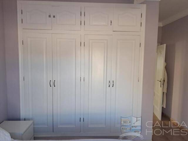 Villa Cupida: Villa for Sale in Arboleas, Almería