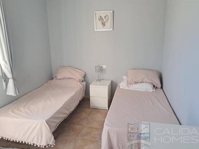 Villa Cupida: Villa for Sale in Arboleas, Almería