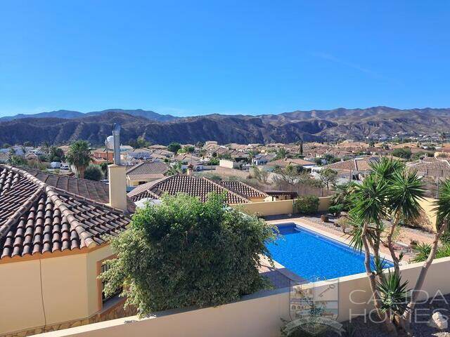 Villa Cupida: Villa for Sale in Arboleas, Almería