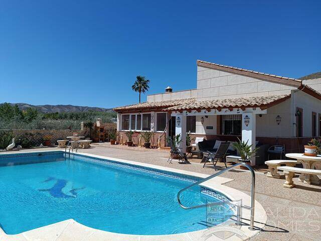 Villa Dragonfly: Villa for Sale in Arboleas, Almería