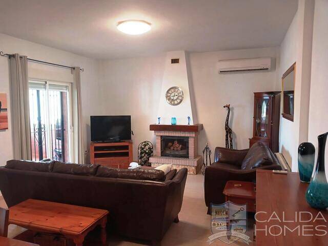 Villa Dragonfly: Villa for Sale in Arboleas, Almería