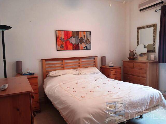 Villa Dragonfly: Villa for Sale in Arboleas, Almería