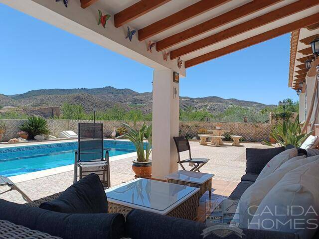 Villa Dragonfly: Villa for Sale in Arboleas, Almería