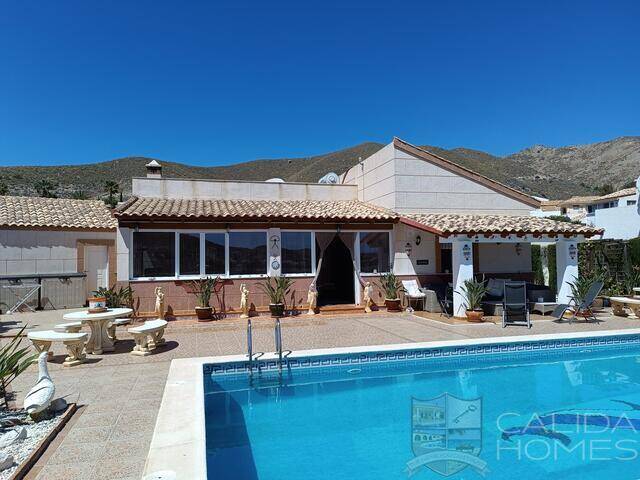 Villa Dragonfly: Villa for Sale in Arboleas, Almería