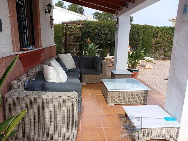 Villa Dragonfly: Villa for Sale in Arboleas, Almería