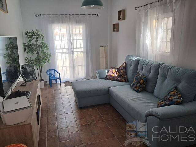 Villa Spectacular: Villa for Sale in Arboleas, Almería