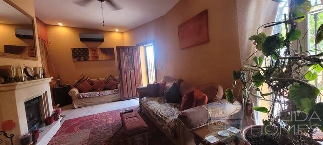 Casa Amarillo: Country house for Sale in Cuevas del Almanzora, Almería