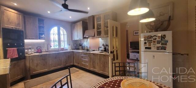 Casa Amarillo: Country house for Sale in Cuevas del Almanzora, Almería