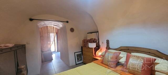 Casa Amarillo: Country house for Sale in Cuevas del Almanzora, Almería