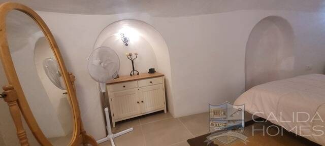 Casa Amarillo: Country house for Sale in Cuevas del Almanzora, Almería