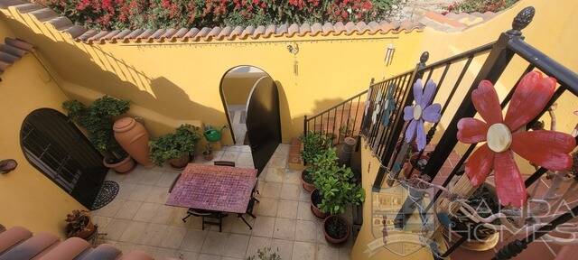 Casa Amarillo: Country house for Sale in Cuevas del Almanzora, Almería
