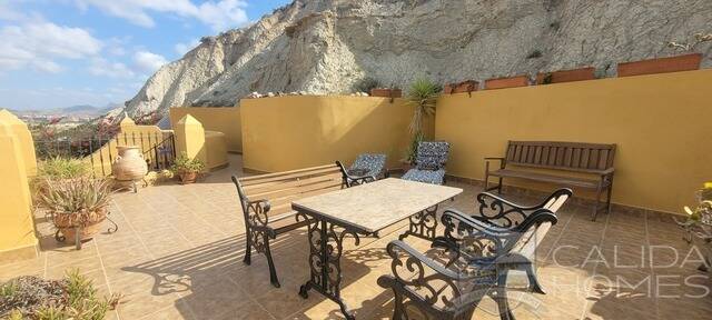 Casa Amarillo: Country house for Sale in Cuevas del Almanzora, Almería