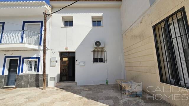 Town house in Cantoria, Almería