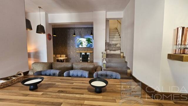Casa Charm: Town house for Sale in Cantoria, Almería