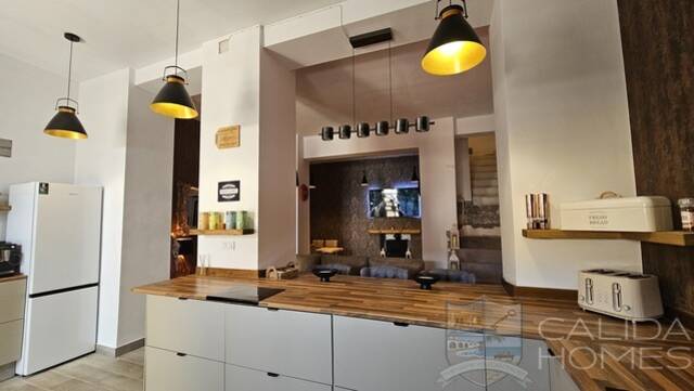 Casa Charm: Town house for Sale in Cantoria, Almería