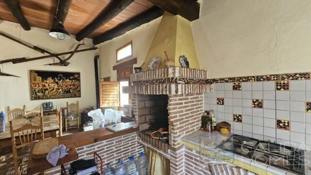 Casa Goldi: Country house for Sale in Sierro, Almería