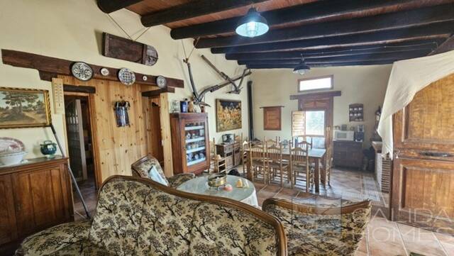 Casa Goldi: Country house for Sale in Sierro, Almería