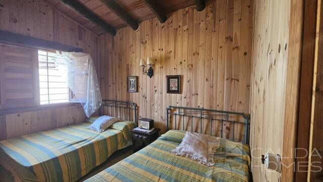 Casa Goldi: Country house for Sale in Sierro, Almería