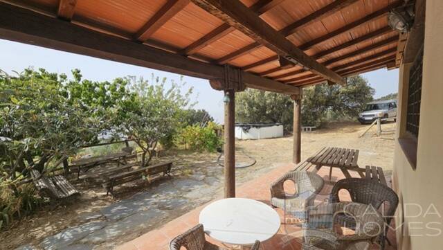 Casa Goldi: Country house for Sale in Sierro, Almería