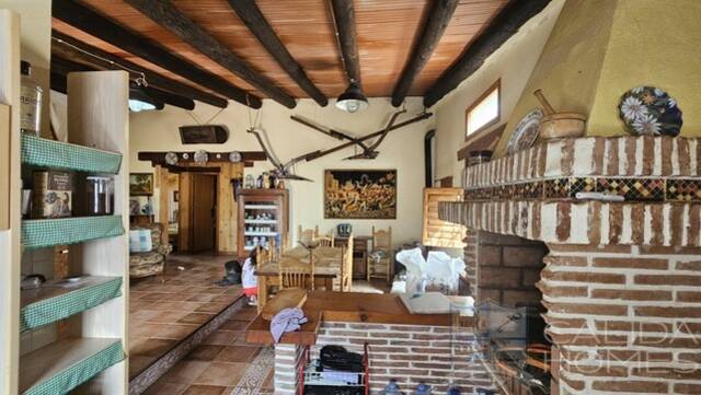 Casa Goldi: Country house for Sale in Sierro, Almería
