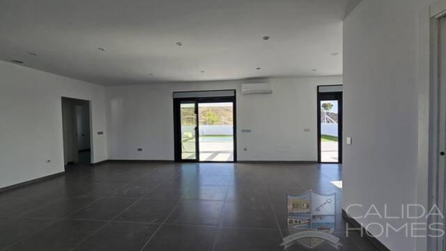 Casa Moderna: Villa for Sale in Arboleas, Almería