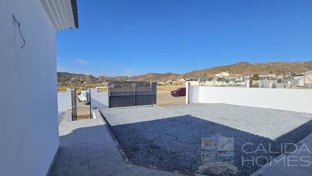 Casa Moderna: Villa for Sale in Arboleas, Almería