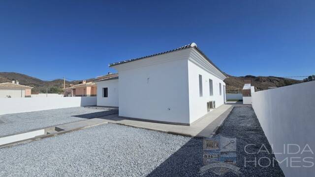 Casa Moderna: Villa for Sale in Arboleas, Almería