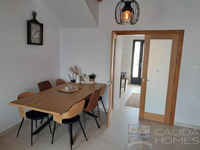 casa Cool: Town house for Sale in Zurgena, Almería