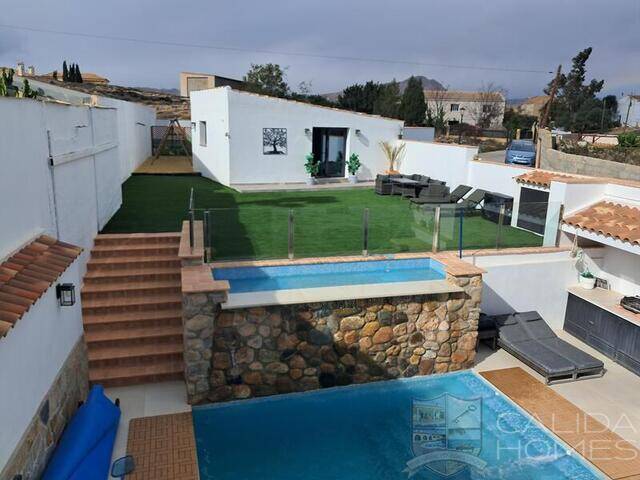casa Cool: Town house for Sale in Zurgena, Almería