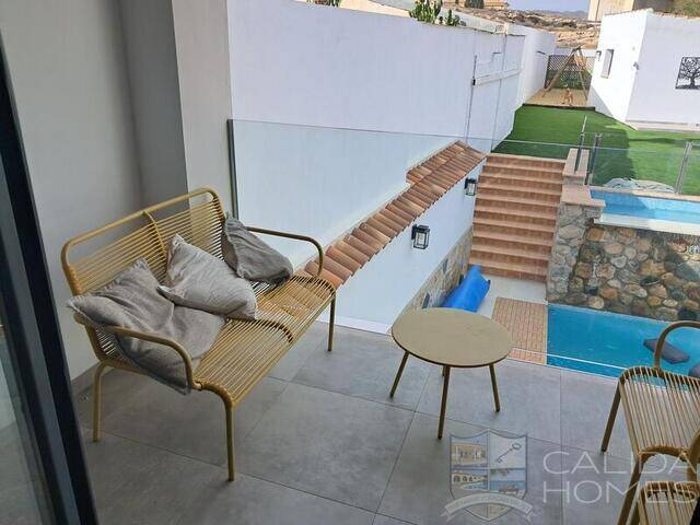 casa Cool: Town house for Sale in Zurgena, Almería