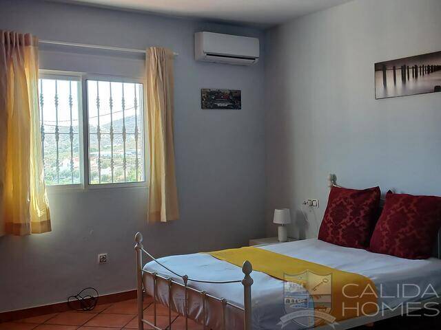 Villa Joya: Villa for Sale in Cantoria, Almería