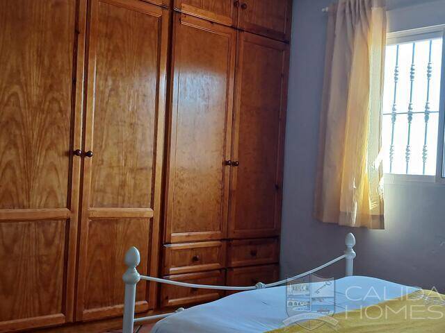 Villa Joya: Villa for Sale in Cantoria, Almería