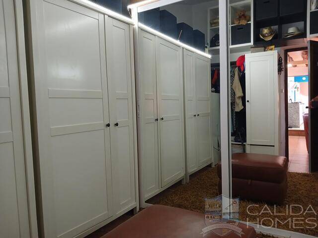 Casa Cleopatra: Town house for Sale in Chirivel, Almería