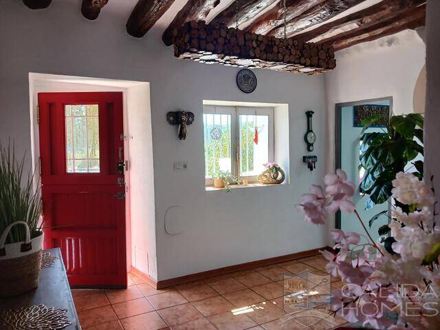 Casa Cleopatra: Town house for Sale in Chirivel, Almería