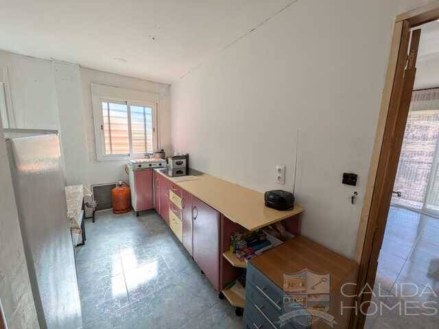 Casa Tio: Town house for Sale in Macael, Almería