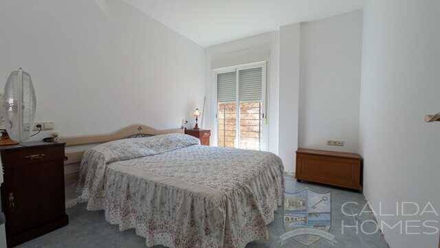 Casa Tio: Town house for Sale in Macael, Almería