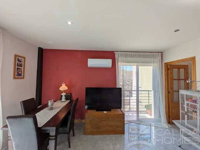 Casa Tio: Town house for Sale in Macael, Almería