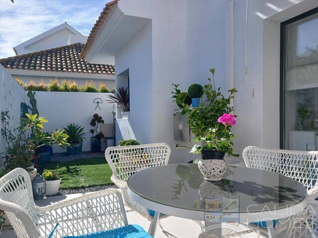 Apartment Golf View: Apartment for Sale in Vera, Almería