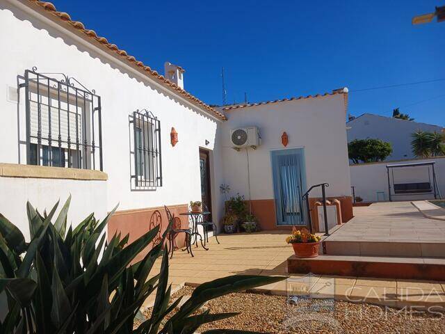 Villa Delight: Villa for Sale in Arboleas, Almería
